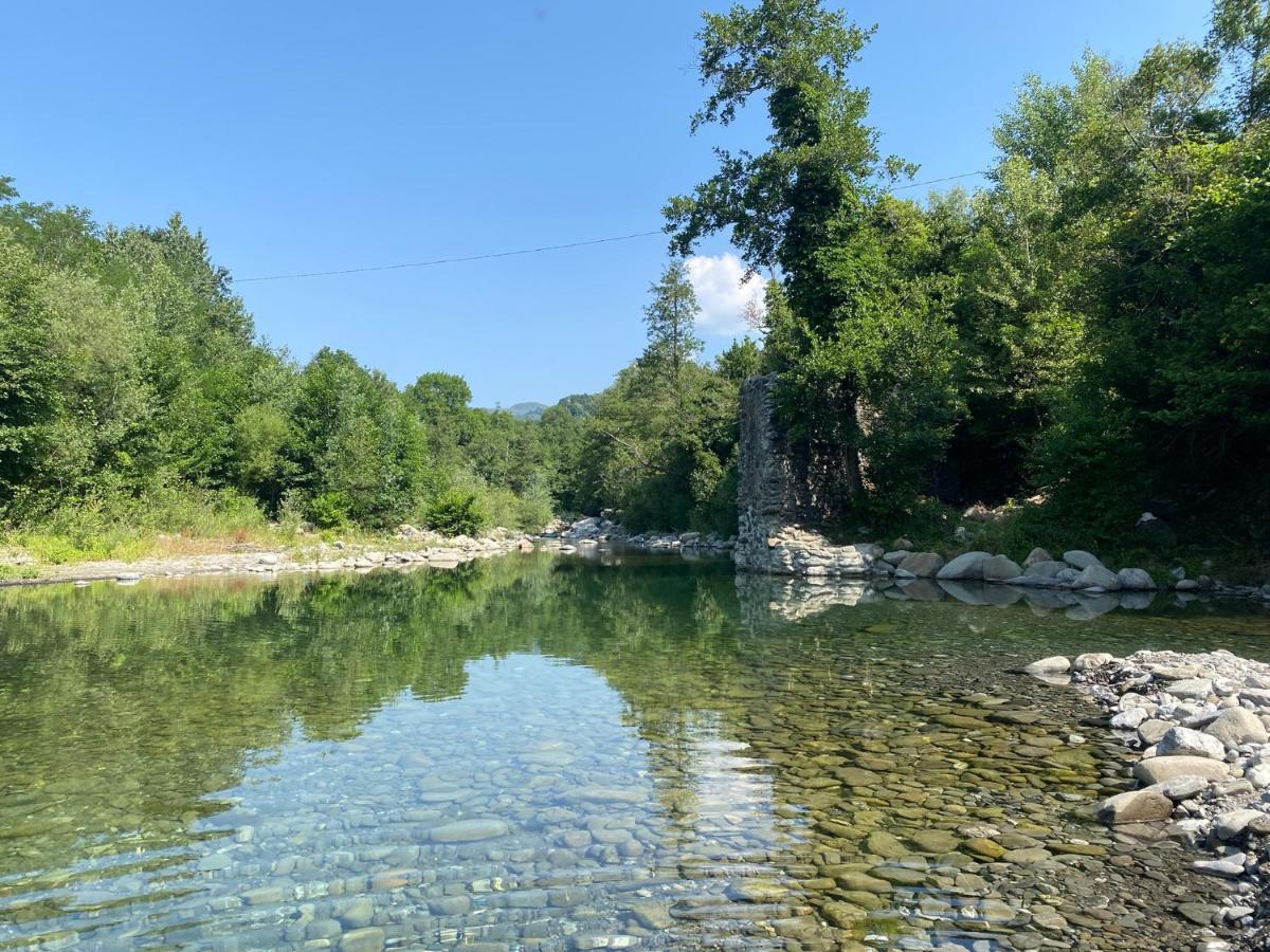 Lunigiana Experience Apartment ปอนเตรโมลิ ภายนอก รูปภาพ